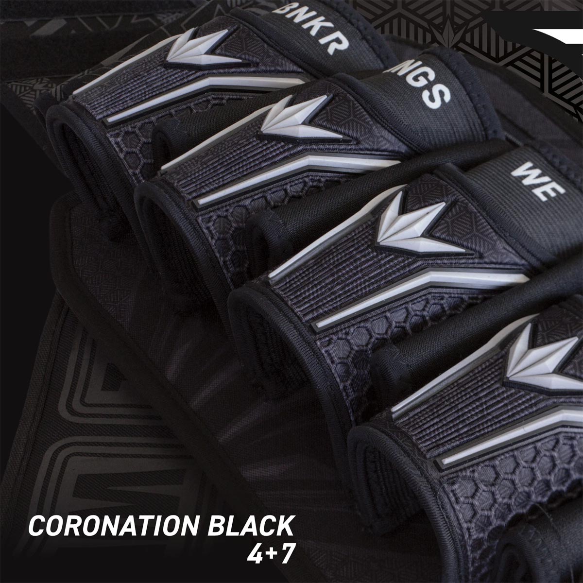 Bunkerkings Fly2 Pack Coronation Black 4+7